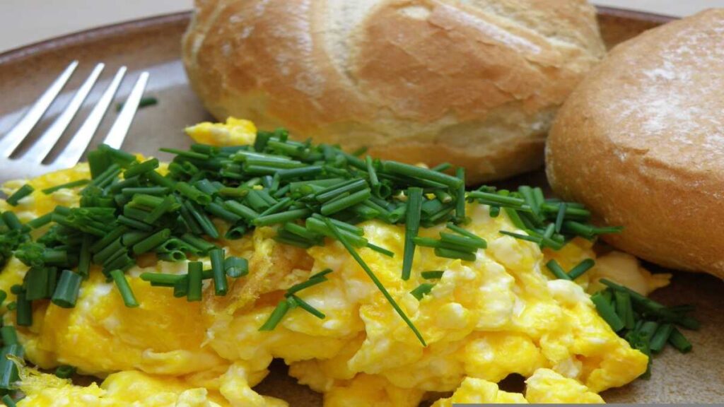 Classic Scrambled Eggs Recipe