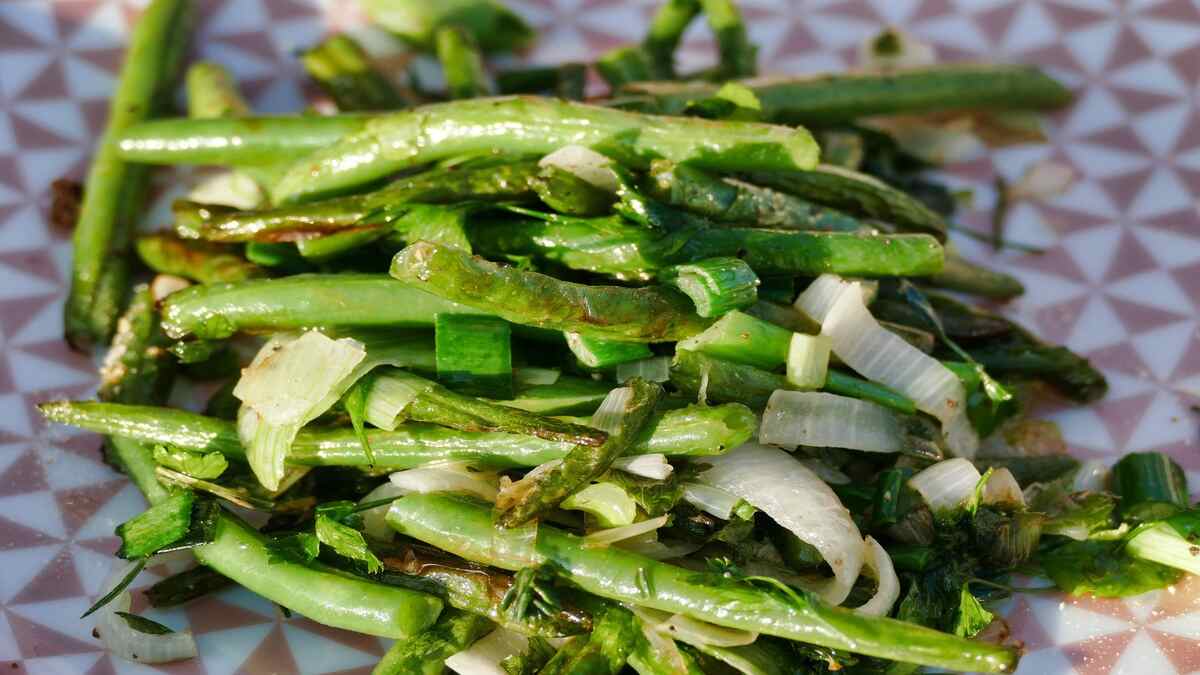 Charred Green Beans with Lemon Aioli Recipe