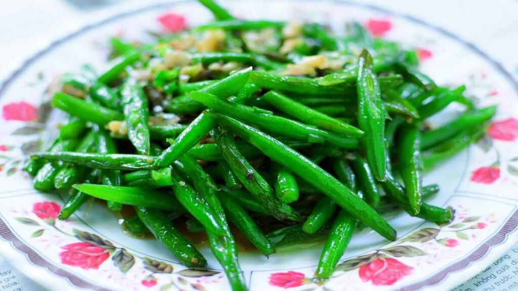 Charred Green Beans with Lemon Aioli Recipe: A Bold and Zesty Side Dish