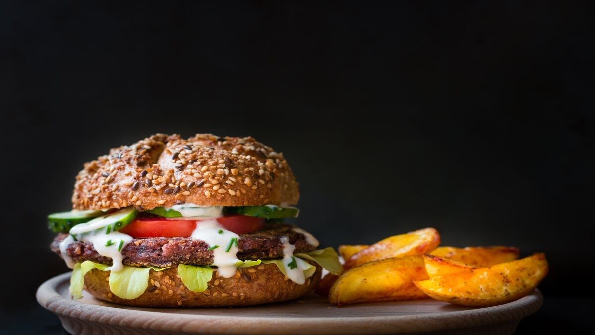 The Ultimate Guide to Vegetarian Burgers Recipe: Crafting Flavor, Nutrition, and Sustainability