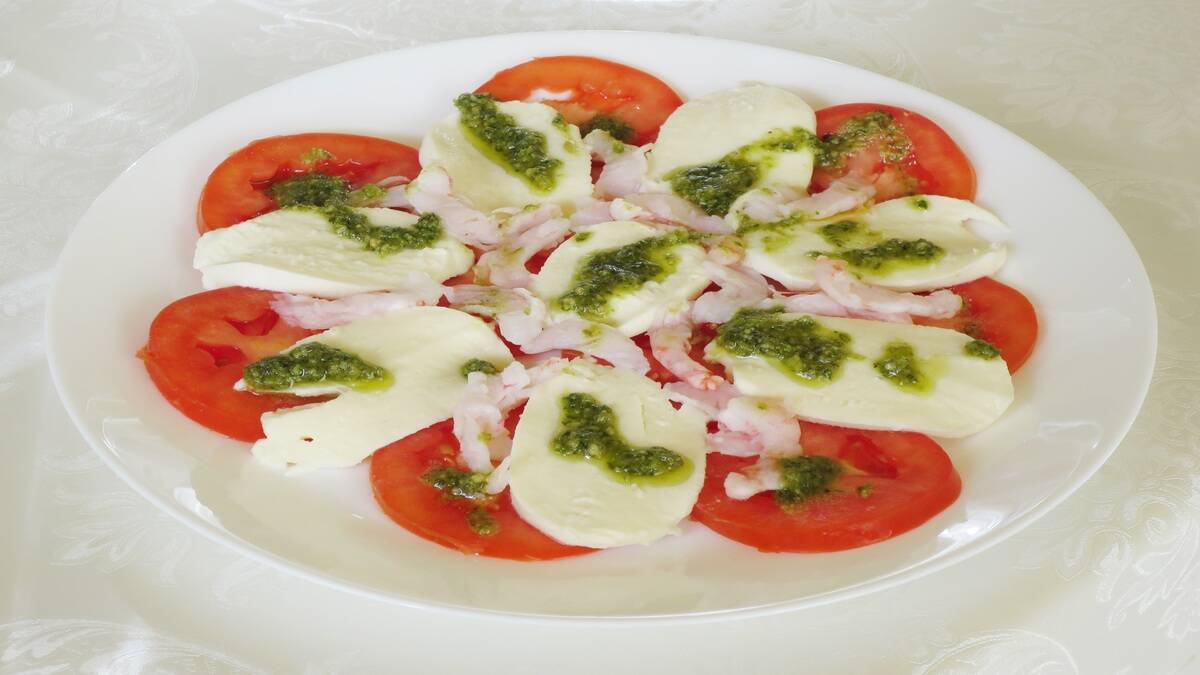 Caprese Salad Recipe: A Fresh Symphony of Italian Flavors and Health