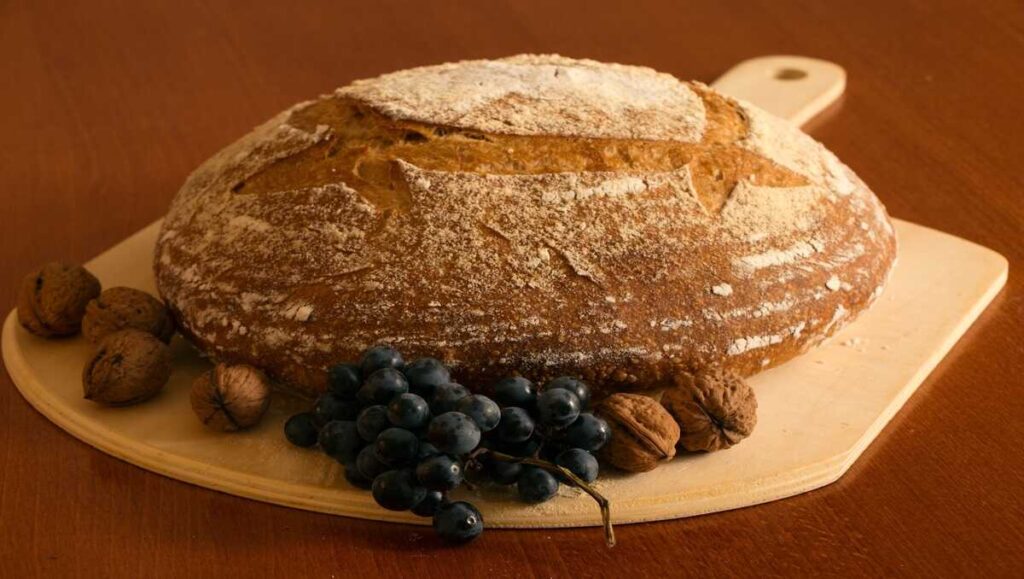 Sweet Sourdough Bread Recipe: A Perfect Balance of Tangy and Sweet