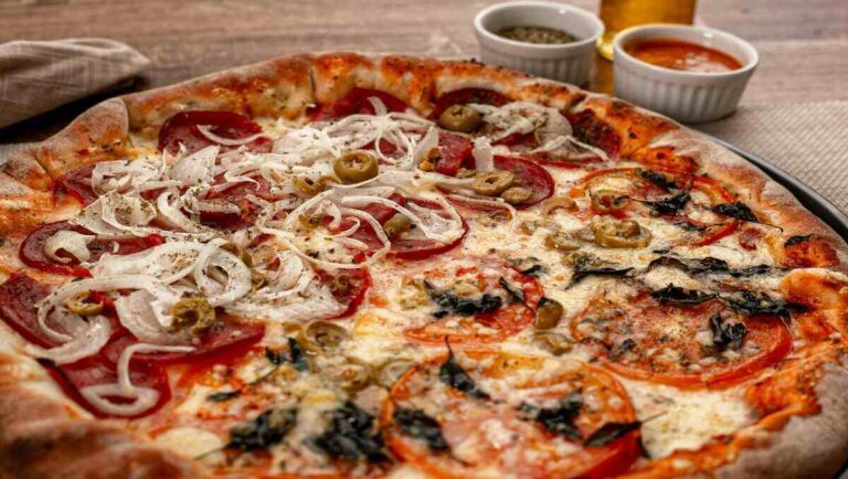 Sweet Tomatoes Chimichurri Pizza Sauce Recipe: A Flavorful Twist to Your Pizza Night