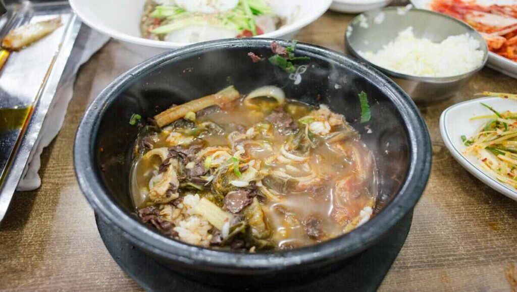 Shoney’s Cabbage Beef Soup Recipe – A Hearty, Comforting Classic