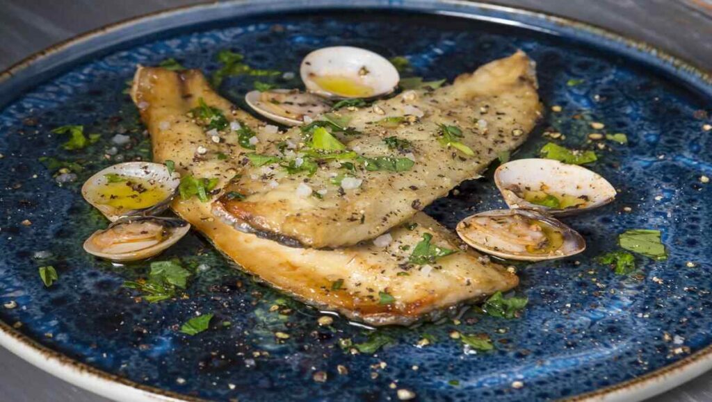 "5 Classic New Orleans Redfish Recipes (Blackened Magic, Courtbouillon & More!)